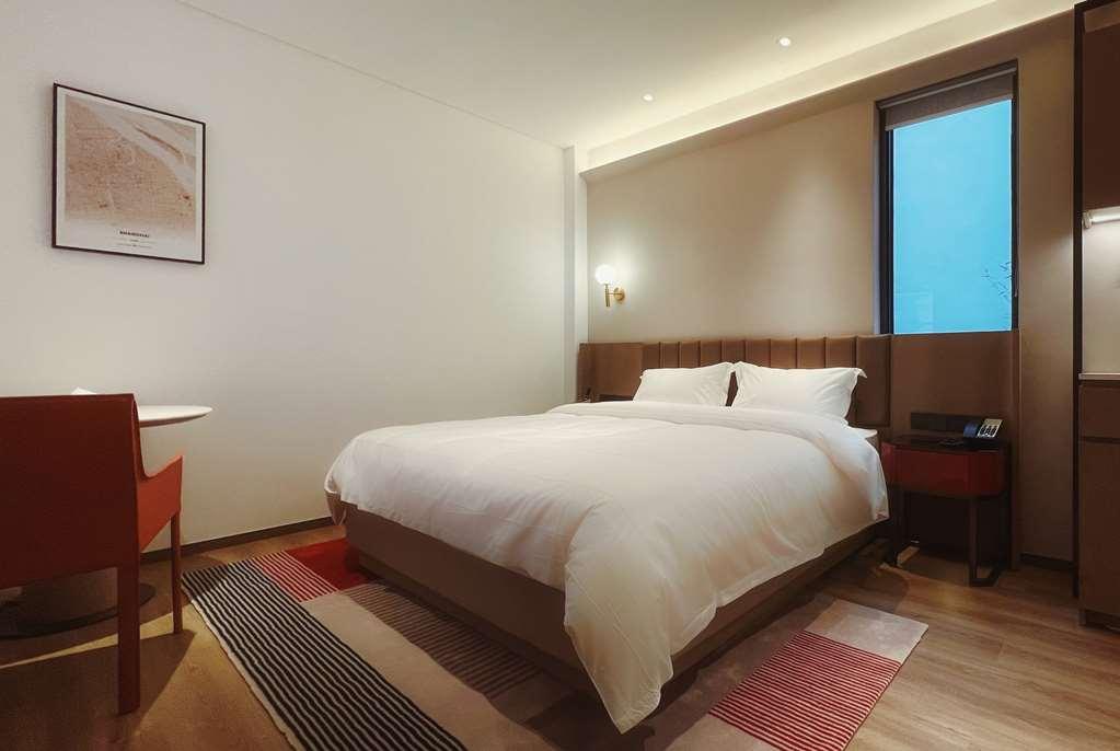 Ramada Encore By Wyndham Shanghai Pudong Airport Room photo