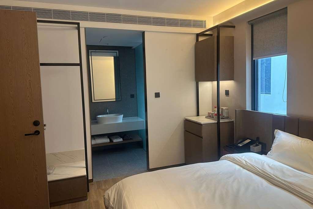 Ramada Encore By Wyndham Shanghai Pudong Airport Room photo